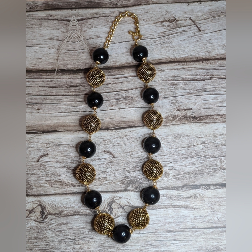 Black and Gold Tone Mesh Beaded Necklace - Picture 2 of 9